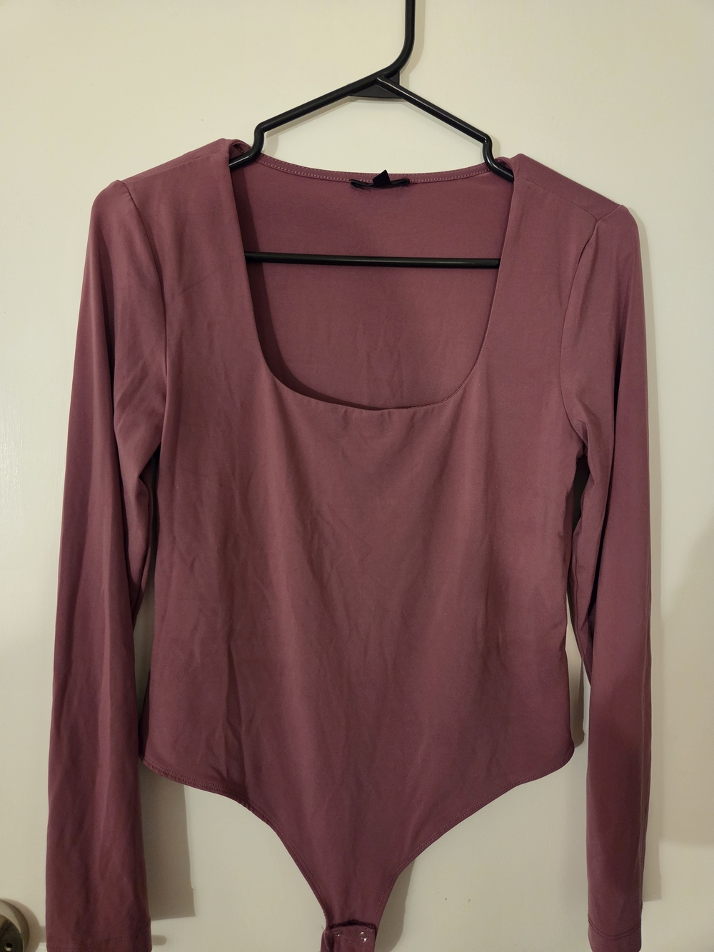 Dynamite Mauve Long-Sleeve Scoop Neck Bodysuit